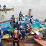 Tim SAR evakuasi jasad wanita yang diterkam buaya di Sungai Konawe Utara