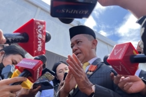 Menteri ESDM  wajibkan etanol 10 persen di BBM pada 2027