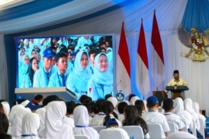 Presiden Prabowo targetkan smartboard di tiap kelas, dana dari sitaan uang koruptor